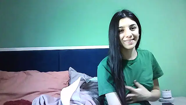 Snapshot of Ahotkittyxxx chatting on January 2, 9:43 am Ahotkittyxxx online show from January 2, 9:43 am