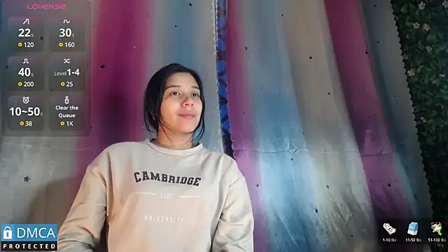 Snapshot of floriamANDjazmin chatting on February 1, 11:10 am floriamANDjazmin online show from February 1, 11:10 am