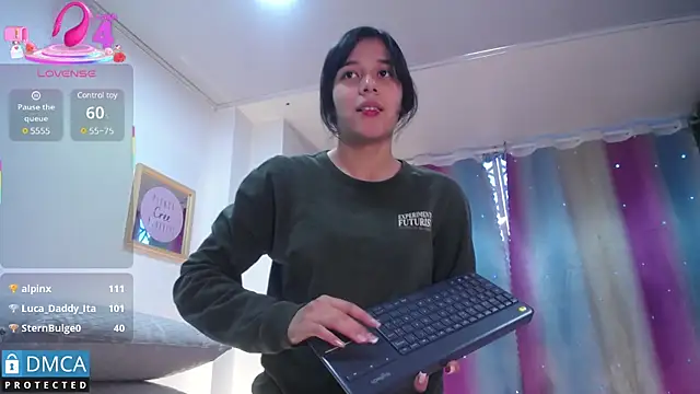 Snapshot of floriamANDjazmin chatting on March 21, 3:22 am floriamANDjazmin online show from March 21, 3:22 am