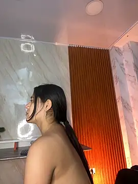 Snapshot of floriamANDjazmin chatting on October 2, 3:13 am floriamANDjazmin online show from October 2, 3:13 am