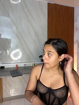 Snapshot of floriamANDjazmin chatting on November 20, 7:13 pm floriamANDjazmin online show from November 20, 7:13 pm