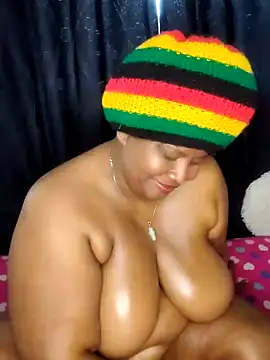 Snapshot of Leidy_quin chatting on February 2, 12:13 pm Leidy quin online show from February 2, 12:13 pm