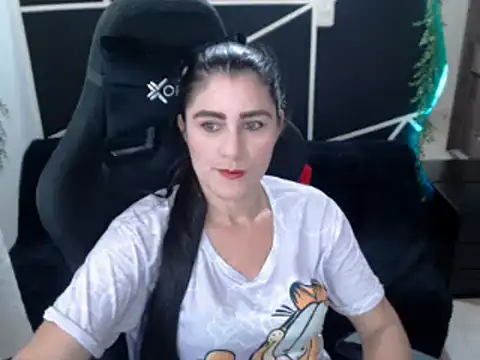 LUCY LI online show from November 23, 7:02 pm