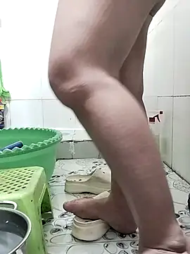 Mimi18x online show from March 10, 7:53 am