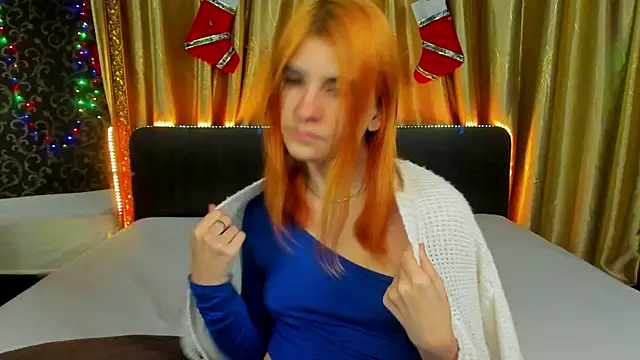 Snapshot of _Polly_Love_ chatting on December 17, 4:32 pm Polly Love online show from December 17, 4:32 pm