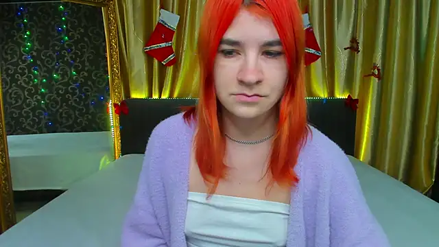 Snapshot of _Polly_Love_ chatting on January 12, 7:21 am Polly Love online show from January 12, 7:21 am