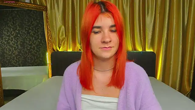 Snapshot of _Polly_Love_ chatting on January 28, 7:11 am Polly Love online show from January 28, 7:11 am