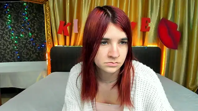 Snapshot of _Polly_Love_ chatting on February 14, 10:28 am Polly Love online show from February 14, 10:28 am