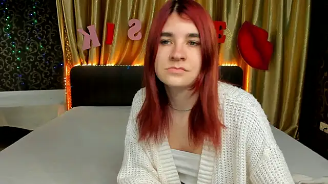 Snapshot of _Polly_Love_ chatting on February 18, 4:16 pm Polly Love online show from February 18, 4:16 pm