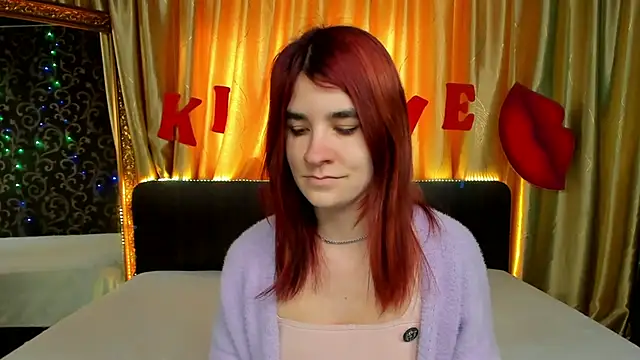 Snapshot of _Polly_Love_ chatting on February 19, 11:17 am Polly Love online show from February 19, 11:17 am