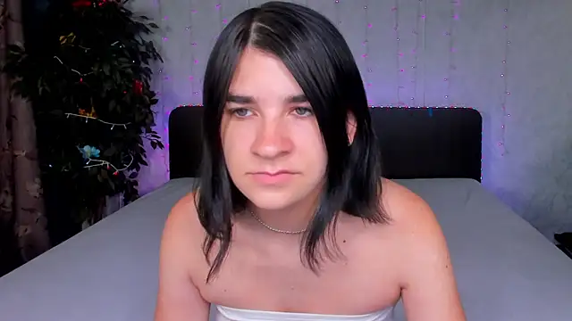 Snapshot of _Polly_Love_ chatting on September 10, 6:02 am Polly Love online show from September 10, 6:02 am