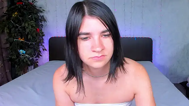 Snapshot of _Polly_Love_ chatting on September 15, 6:02 am Polly Love online show from September 15, 6:02 am