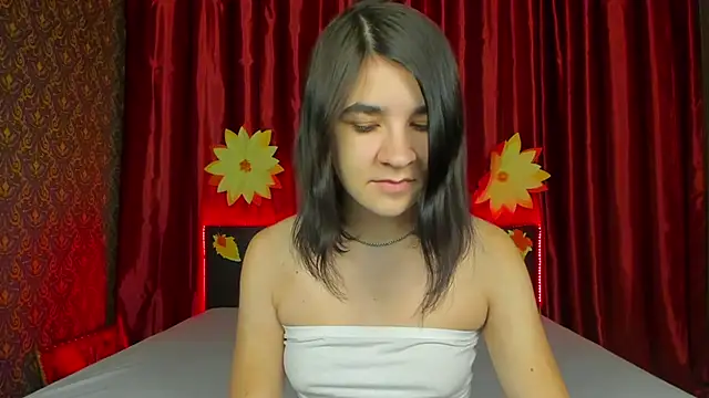 Snapshot of _Polly_Love_ chatting on November 24, 7:08 am Polly Love online show from November 24, 7:08 am