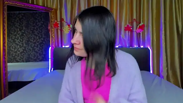 Snapshot of _Polly_Love_ chatting on November 26, 7:20 am Polly Love online show from November 26, 7:20 am