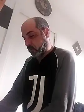 affascino online show from February 14, 7:05 am