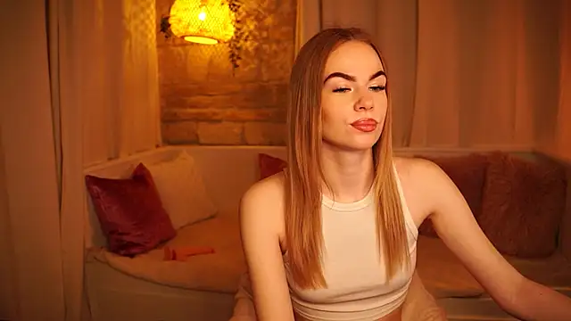 sn0w barbie online show from March 12, 9:23 am