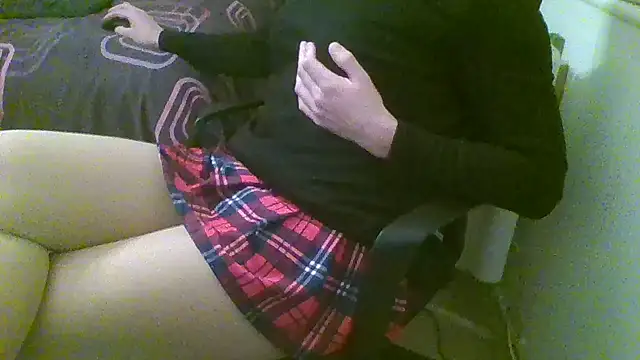 AshWinter online show from January 29, 4:52 pm