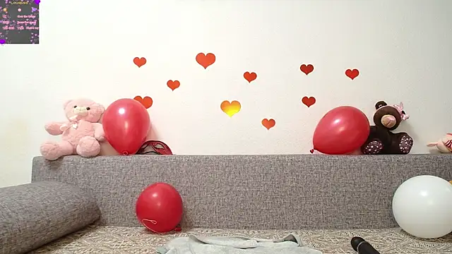 Snapshot of sweet_girl_Vr chatting on February 13, 9:30 am sweet girl Vr online show from February 13, 9:30 am