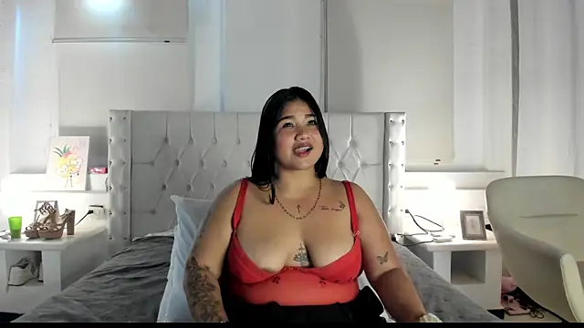 Snapshot of Gabycutee chatting on February 2, 1:55 am Gabycutee online show from February 2, 1:55 am