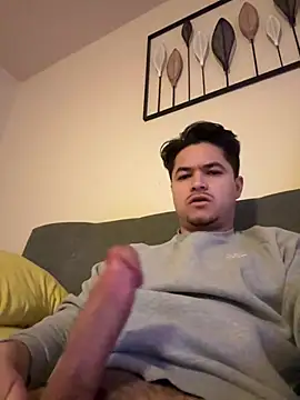 Snapshot of Serious_James27 chatting on January 4, 9:21 am Serious James27 online show from January 4, 9:21 am