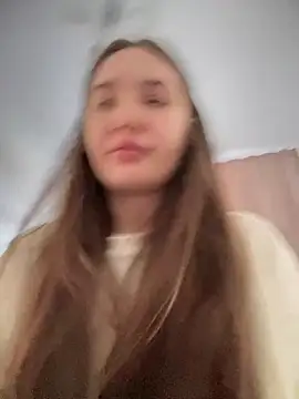 Snapshot of Holly_Molii chatting on March 20, 7:03 am Holly Molii online show from March 20, 7:03 am