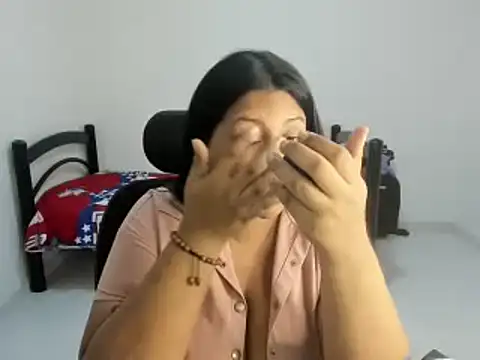 Snapshot of nikol_sexy39 chatting on February 23, 8:44 pm nikol sexy39 online show from February 23, 8:44 pm