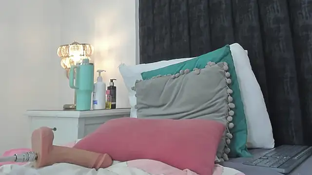 SamanthaBrown69 online show from October 5, 3:49 am