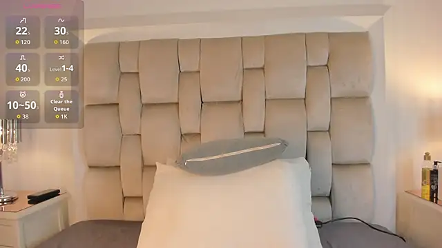 SamanthaBrown69 online show from January 17, 3:22 am