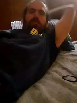 Snapshot of RobStrokes215 chatting on December 15, 3:34 am RobStrokes215 online show from December 15, 3:34 am