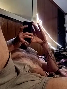 Snapshot of RobStrokes215 chatting on December 26, 10:37 am RobStrokes215 online show from December 26, 10:37 am