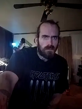 Snapshot of RobStrokes215 chatting on January 23, 10:22 am RobStrokes215 online show from January 23, 10:22 am