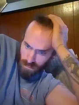 Snapshot of RobStrokes215 chatting on January 31, 3:09 am RobStrokes215 online show from January 31, 3:09 am