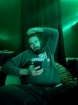 Snapshot of RobStrokes215 chatting on November 23, 5:29 am RobStrokes215 online show from November 23, 5:29 am