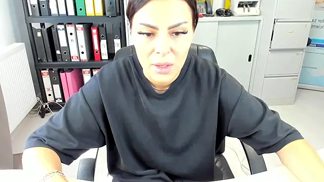 kilenyapatrice online show from September 23, 10:29 am