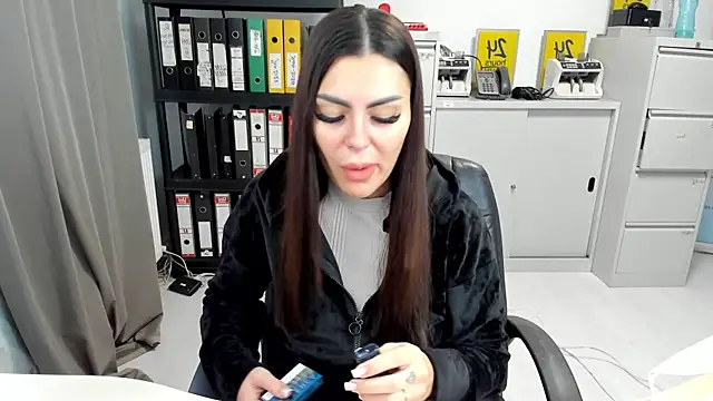 kilenyapatrice online show from November 8, 12:38 pm