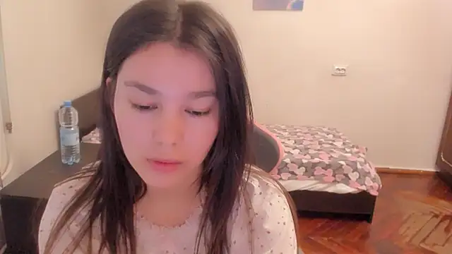 Snapshot of LunaXmii chatting on March 16, 5:14 am LunaXmii online show from March 16, 5:14 am