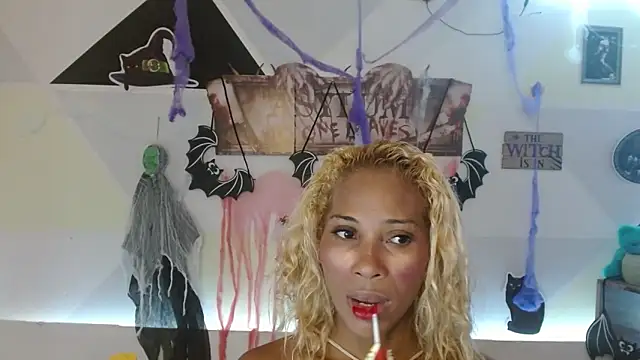 NatashaDormat online show from October 20, 1:33 pm