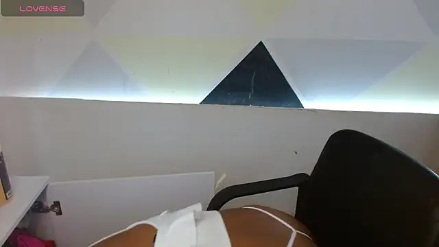 NatashaDormat online show from November 20, 1:00 pm