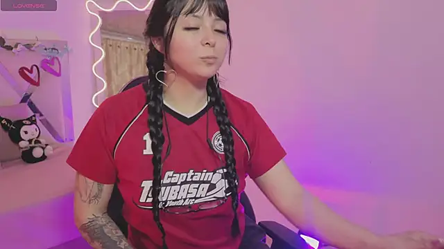 Snapshot of hina_tay chatting on November 29, 3:20 am hina tay online show from November 29, 3:20 am