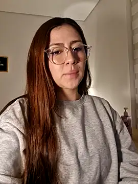 Snapshot of Rachel_t_ chatting on November 19, 4:45 am Rachel t online show from November 19, 4:45 am