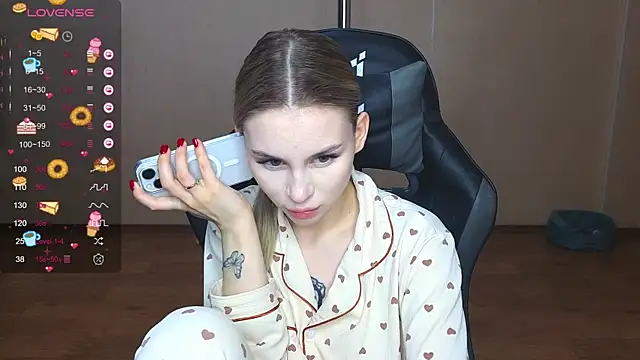 doll barbieee online show from March 18, 1:21 am