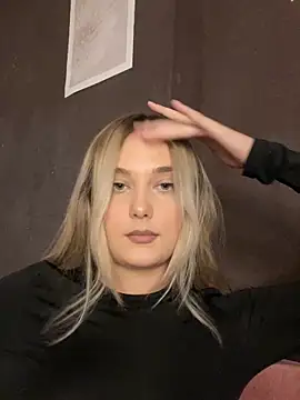 Snapshot of Alisa_Rise chatting on October 4, 2:26 pm Alisa Rise online show from October 4, 2:26 pm