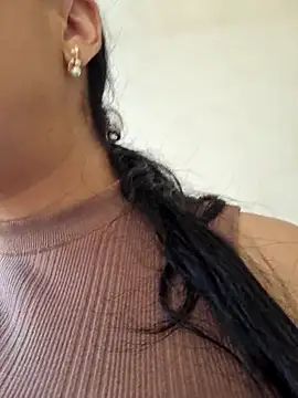 ElyzaIbarra online show from March 2, 12:43 pm