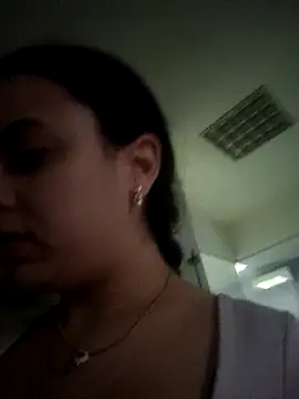 ElyzaIbarra online show from March 18, 5:09 am