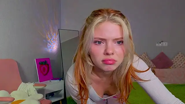 Red  Candy online show from November 13, 12:15 pm