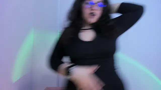 Snapshot of im_mei chatting on October 24, 11:45 pm im mei online show from October 24, 11:45 pm