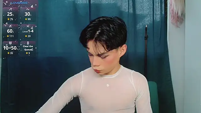 femboykeene online show from April 13, 9:42 pm