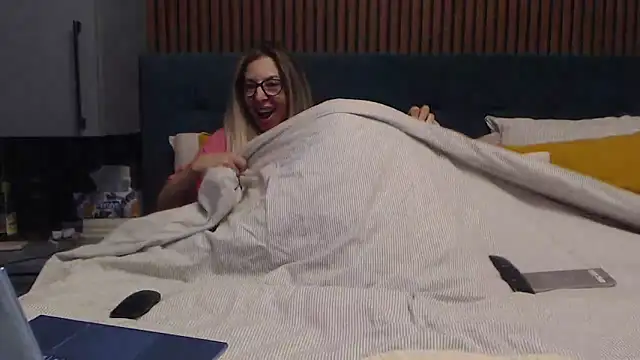 SukyGirl online show from January 1, 2:31 pm