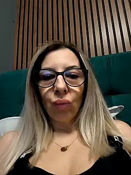 SukyGirl online show from January 3, 2:40 pm