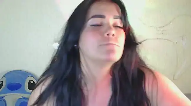Snapshot of blue_angel33 chatting on February 2, 7:25 pm blue angel33 online show from February 2, 7:25 pm